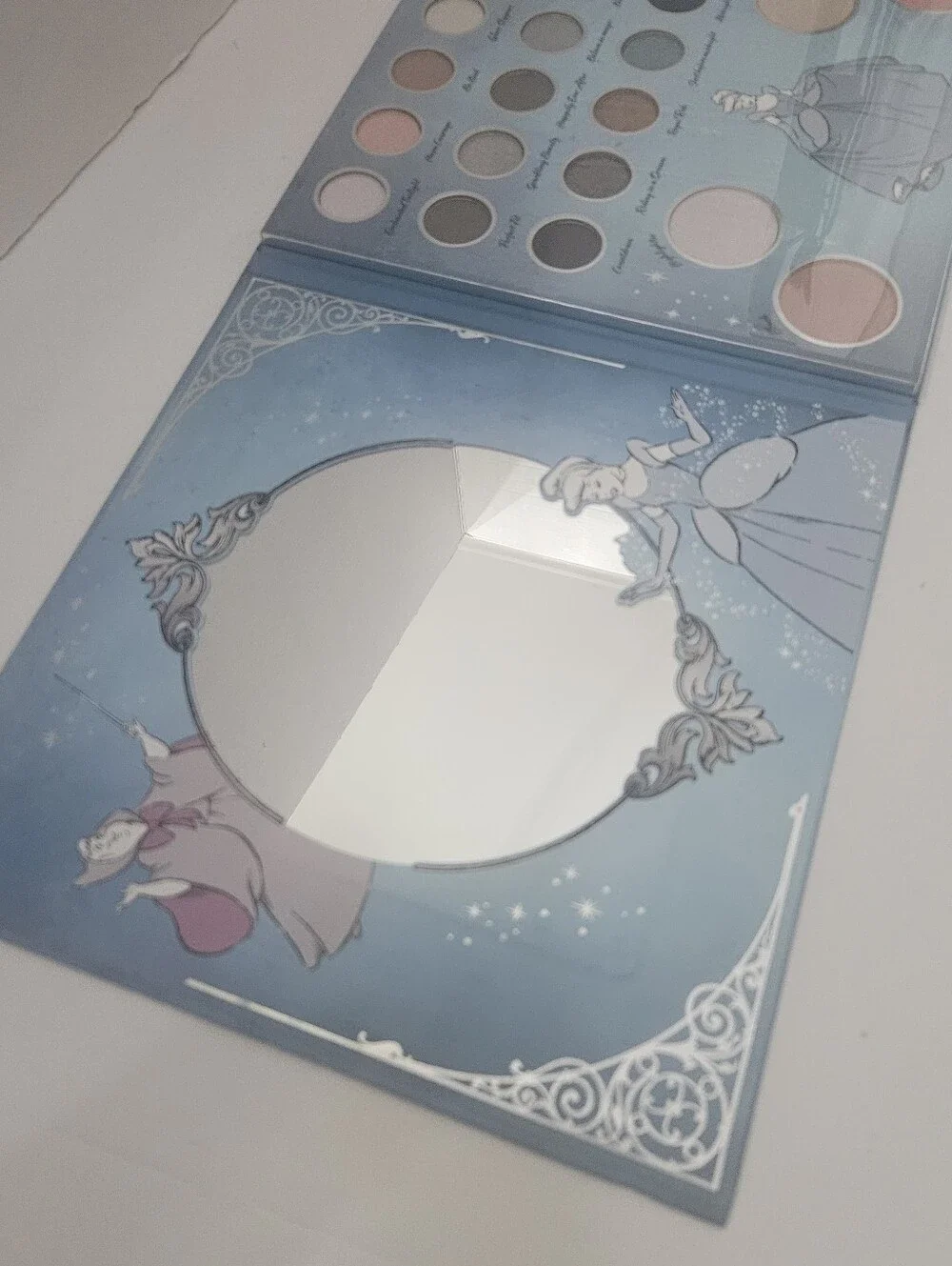 Taste Beauty Disney Princess Cinderella Face & Eyeshadow Palette - BNIB Factory